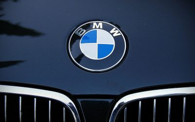 ¿Comprar un coche híbrido enchufable?